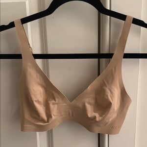 LAST CHANCE!! SKIMS Plunge Bralette